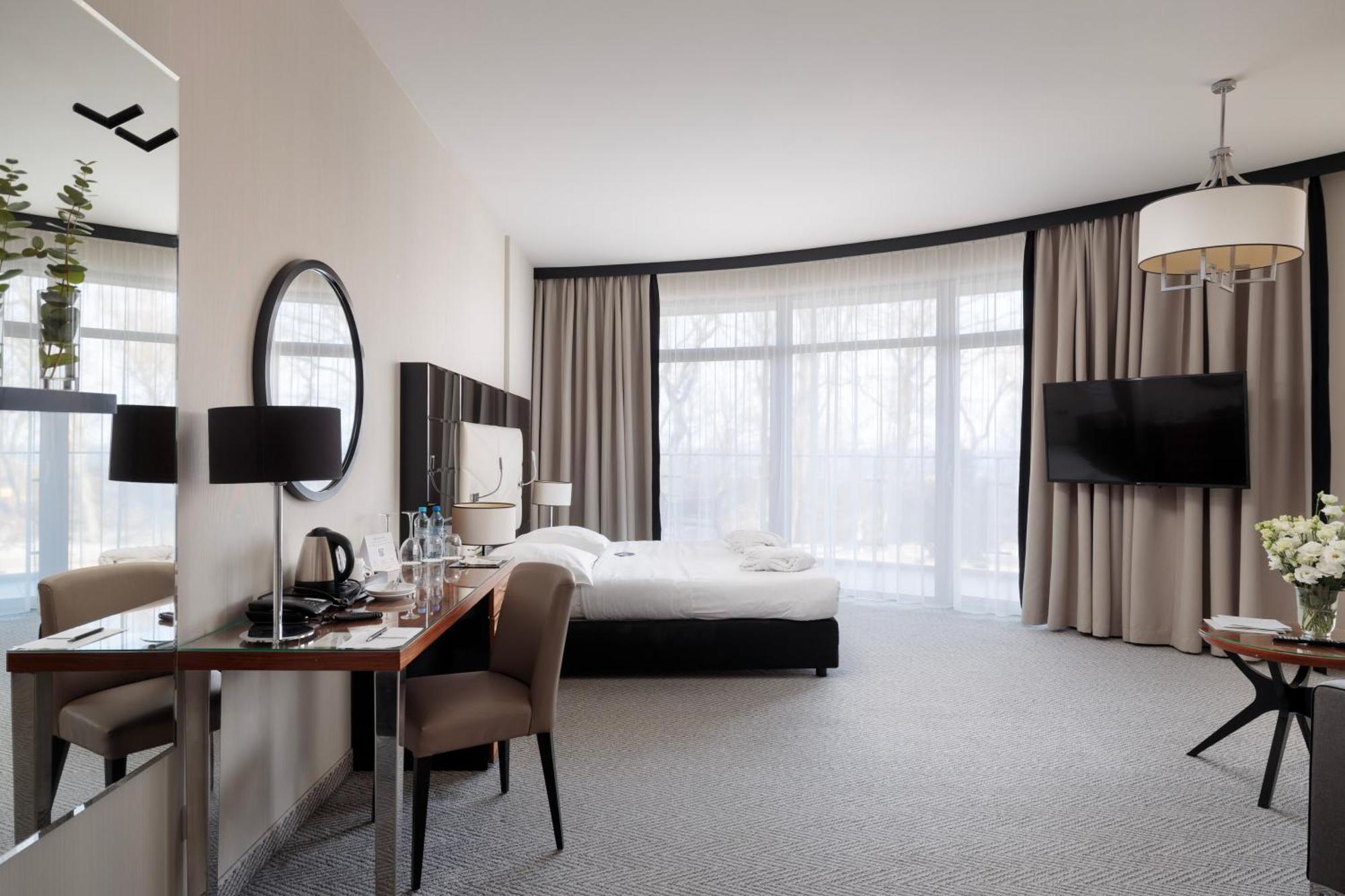 Double or Twin Room Terrace